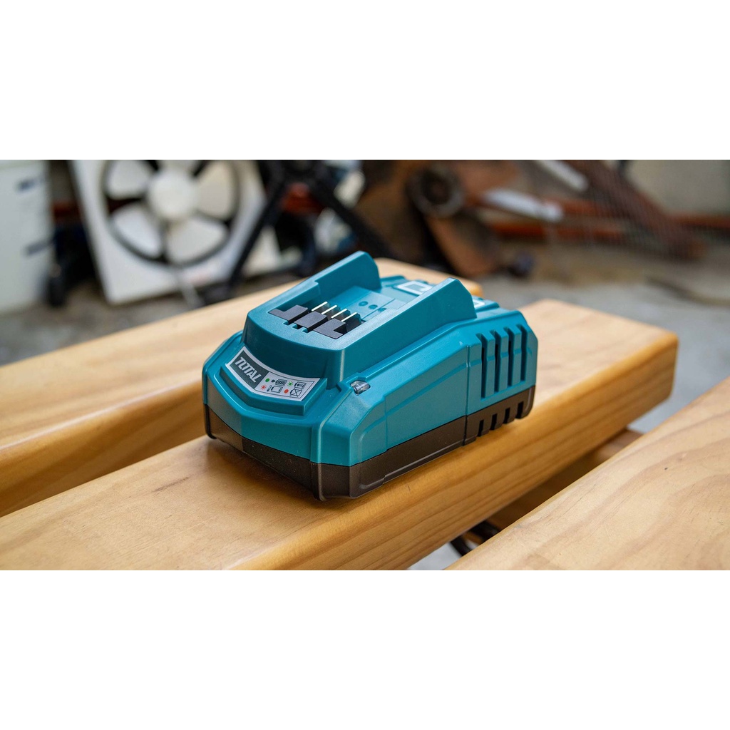 Sạc Pin 20V Total Lithium TFCLI2001