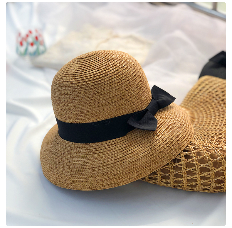 Mũ cói vành cụp nơ đen Trendy