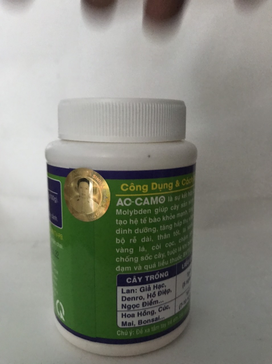 PHÂN BÓN LÁ TRUNG LƯỢNG AC CAMO (CANXI + MOLYPDEN) Hũ 100g