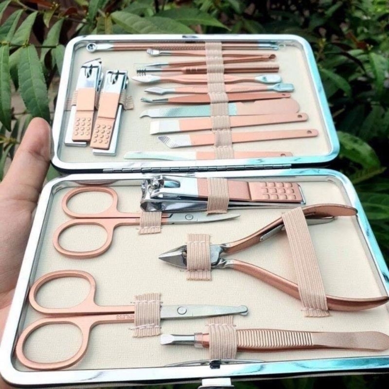 BỘ KIỀM CẮT MÓNG TAY 18 MÓN