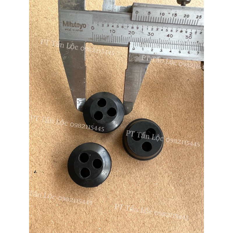 Cao su 2 lỗ - 3 lỗ nắp dây xăng máy cắt cỏ