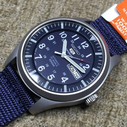 seiko 5 snzg11