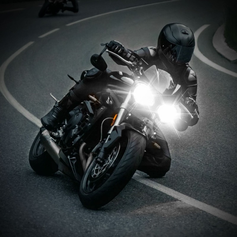 2Pcs 6 LED Motorcycle Headlight Highlights Waterproof Spotlight Auxiliary Spotlight Scooter Working Light with Switch Button