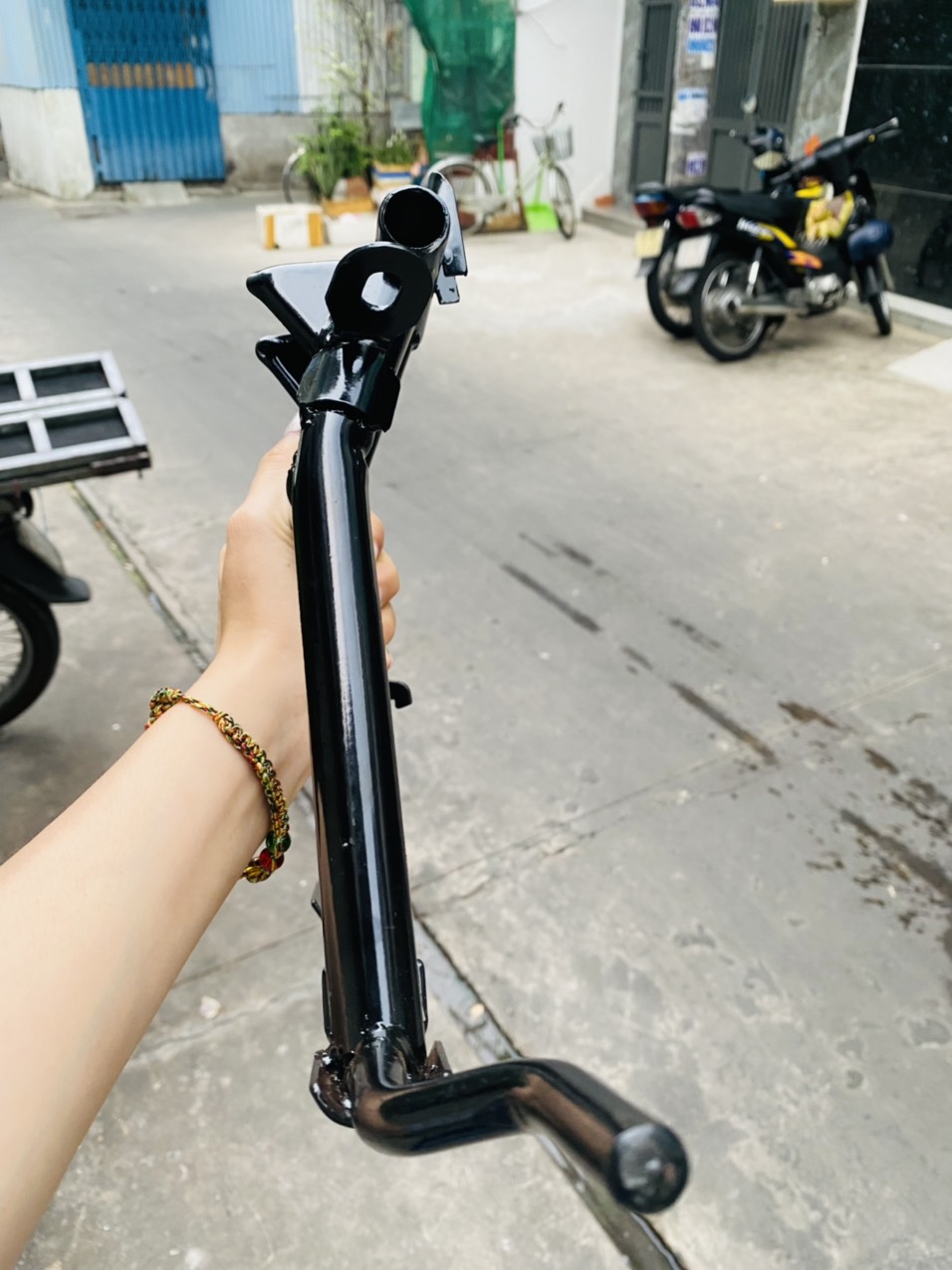 CHÂN CHỐNG ĐỨNG XE DREAM ( 3 MÓN )