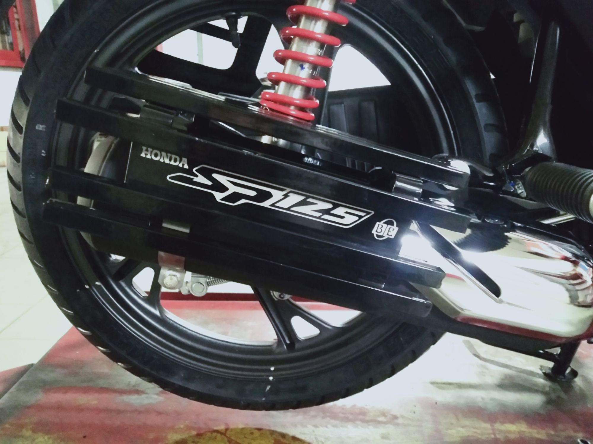 Honda%20SP%20125%20Bike%20Silencer%20Cover%20Silencer%20Guard%20Box%20or%20Silencer%20Protector%20-%20Image%204