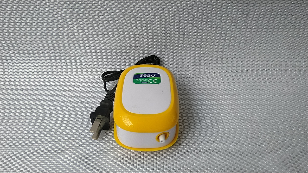 Máy thổi khí SOBO dùng cho bể cá. (SB-9903-9905)