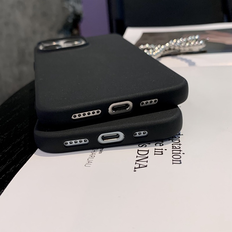 HOCE%20Luxury%20Ultra%20Thin%20Matte%20Silicone%20Soft%20Phone%20Case%20For%20iPhone%2016%2015%2014%2013%2012%2011%20Pro%20Max%2014%2015%2016%20Plus%20Cases%20Solid%20Black%20Color%20Shockproof%20Back%20Cover%20-%20Image%205