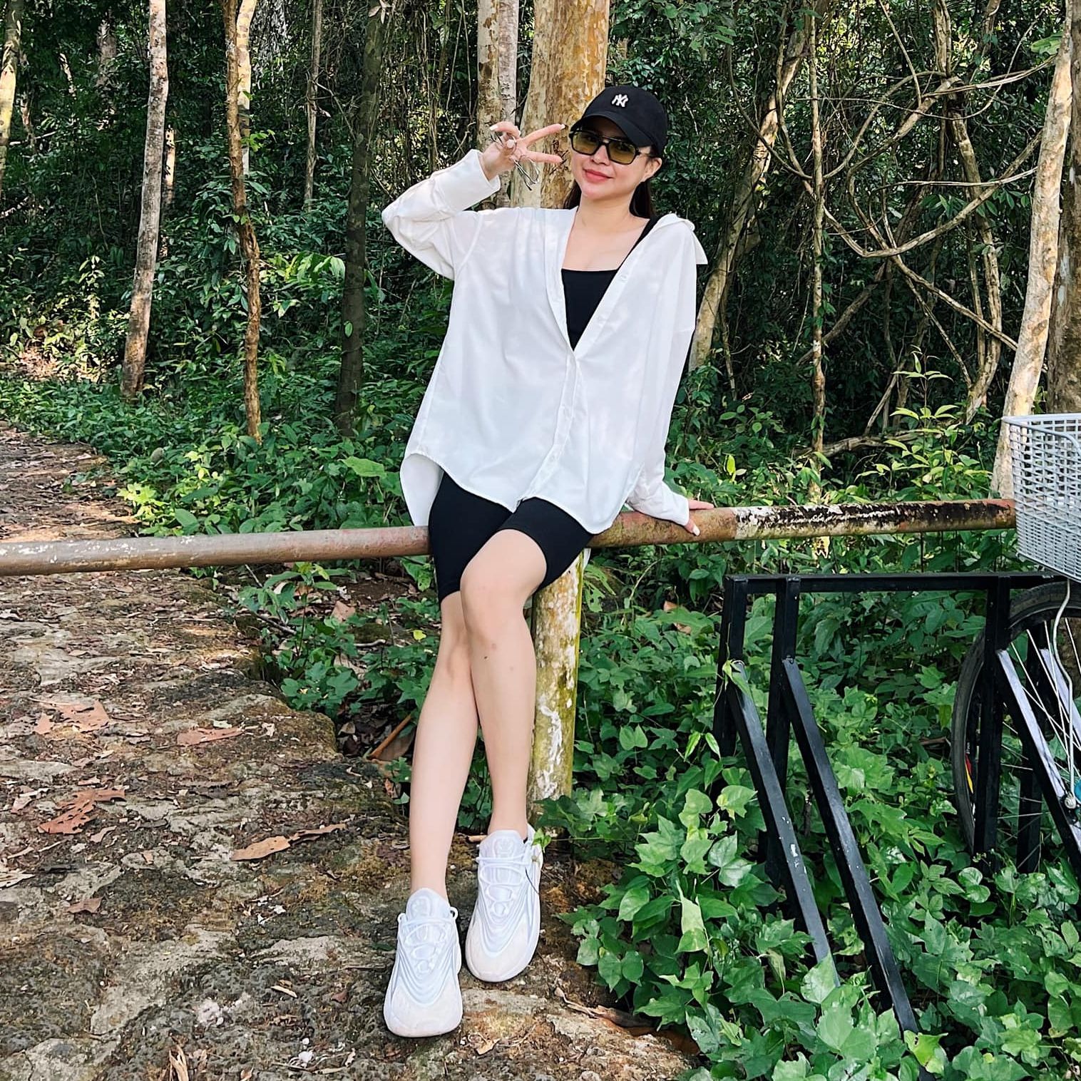 Áo sơ mi trơn màu , Peace House Clothing