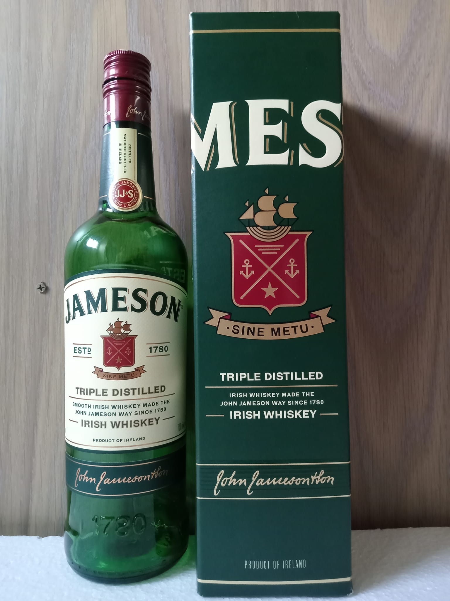 ขวดเหล้าเปล่า เจมสัน Jameson Irish 1Litre Lazada.co.th