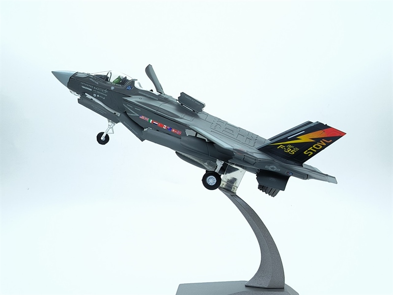 Mô hình máy bay F35B tỷ lệ 1/72
