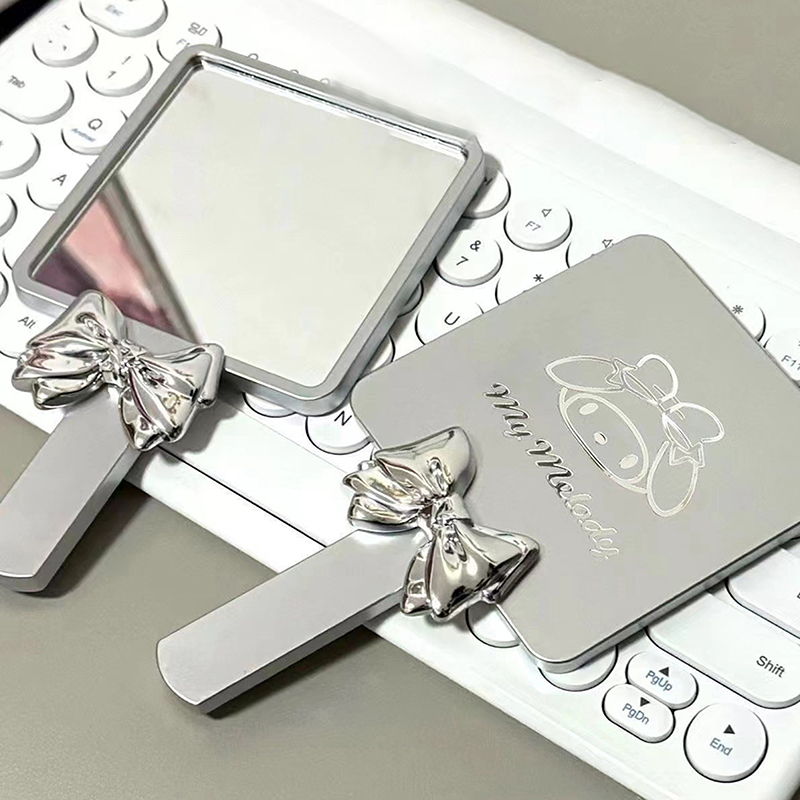Cartoon Hello Kitty Square Mirror Mini Sanrio Hand-Held Desktop Makeup Mirror BANGCHEN. 
