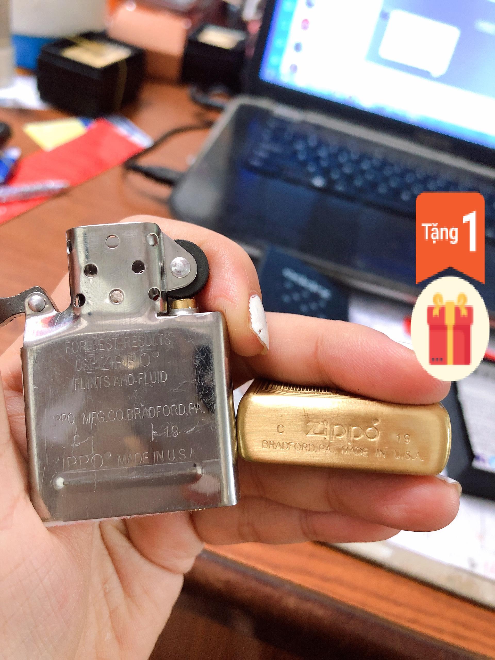 BẬT LỬA ZIPPO KHẮC CHÌM MẪU WINDY 2 MẶT MÀU VÀNG RUỘT TRẮNG