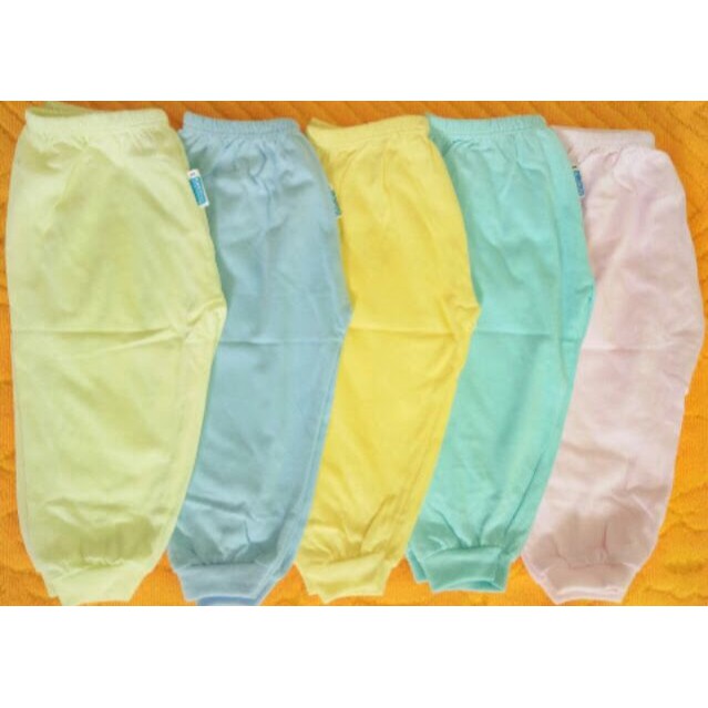 [HCM]Quần dài màu sơ sinh ống bo bossini ( 5 quần 12 size )