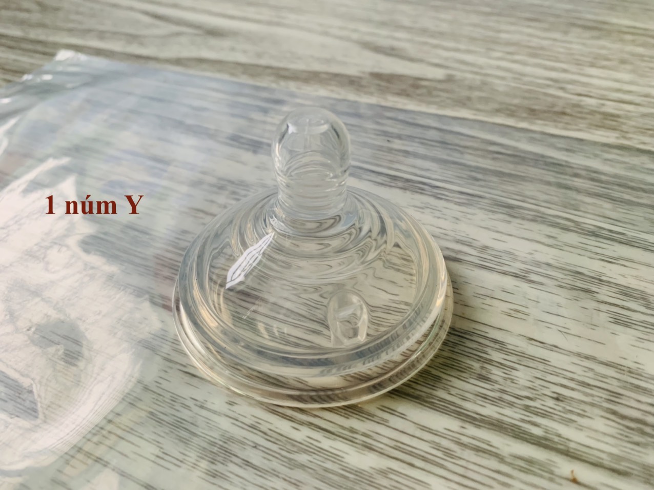 Núm ti Tommee Tippee Closer to Nature 2, 3, Y