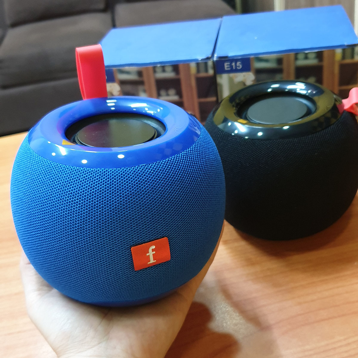 Loa bluetooth mini E15 kiểu táo tròn, âm thanh hay  Loa Bluetooth E15  Loa Bluetooth mini E15 - Loa Bluetooth Thương hiệu JBL LOA BLUETOOTH MINI E15 SIÊU BASS CỰC HAY VÀ BỀN