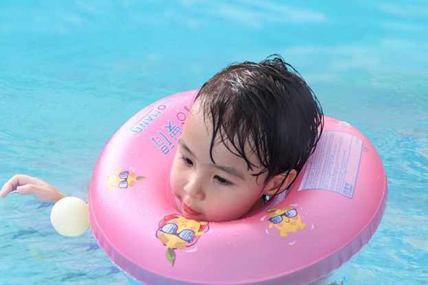 PHAO CỔ TẬP BƠI CHỐNG LẬT CHO BÉ