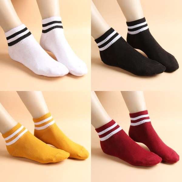 Tất vớ Nữ cổ sọc phong cách Hàn QuốC ( 10 đôi 05 màu)