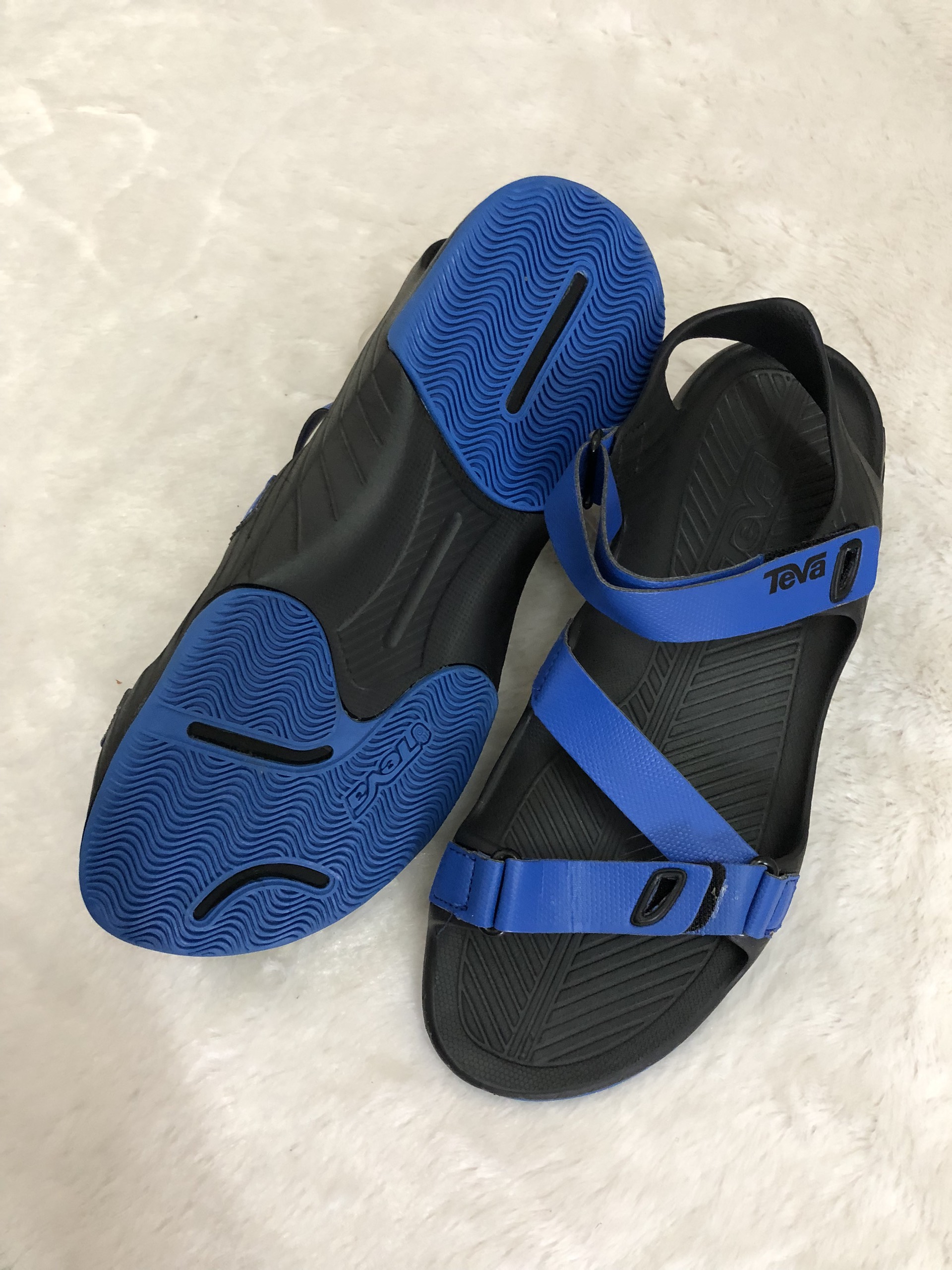 Sandal thể thao nam trẻ trung