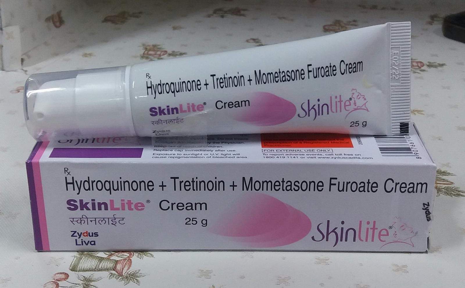 Rx%20SKINLITE%20(SKIN%20LITE%20)%20Hydroquinone%20+%20Tretinoin%20+%20Mometasone%20Furoate%20CREAM%2025g%20(slht)%20-%20Image%204