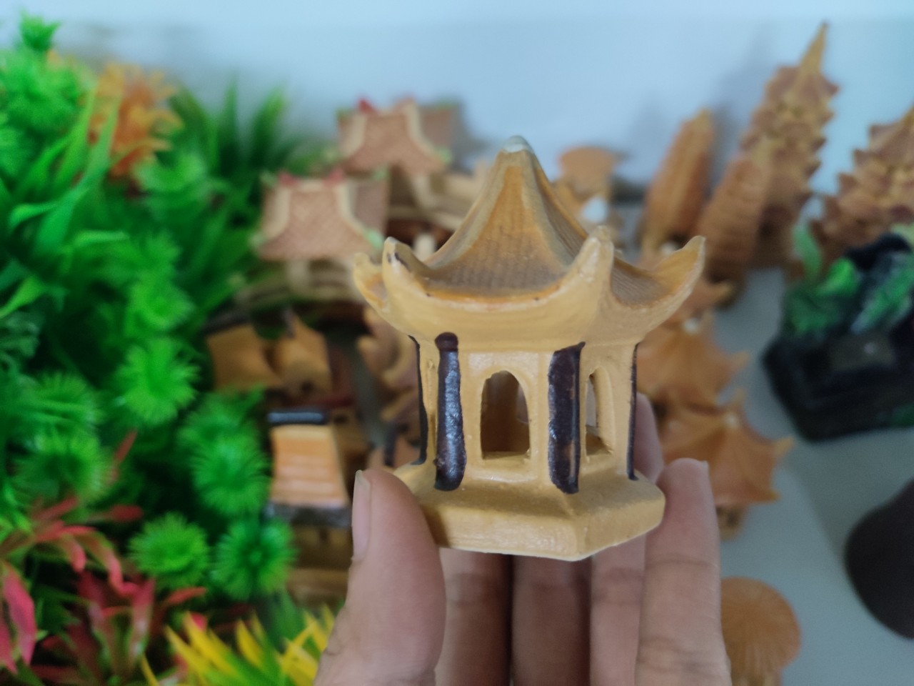 Tiểu cảnh trang trí bể cá, hòn non bộ
