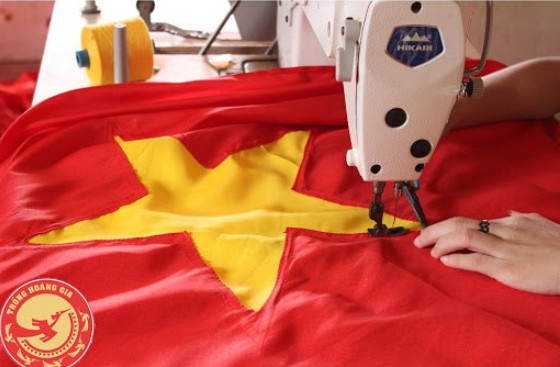 Combo 10 lá cờ tổ quốc trang trí  dịp lễ hội