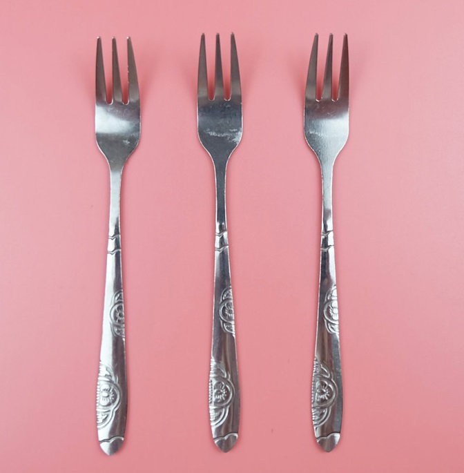 Combo 10 dĩa inox cán hoa bền đẹp không gỉ