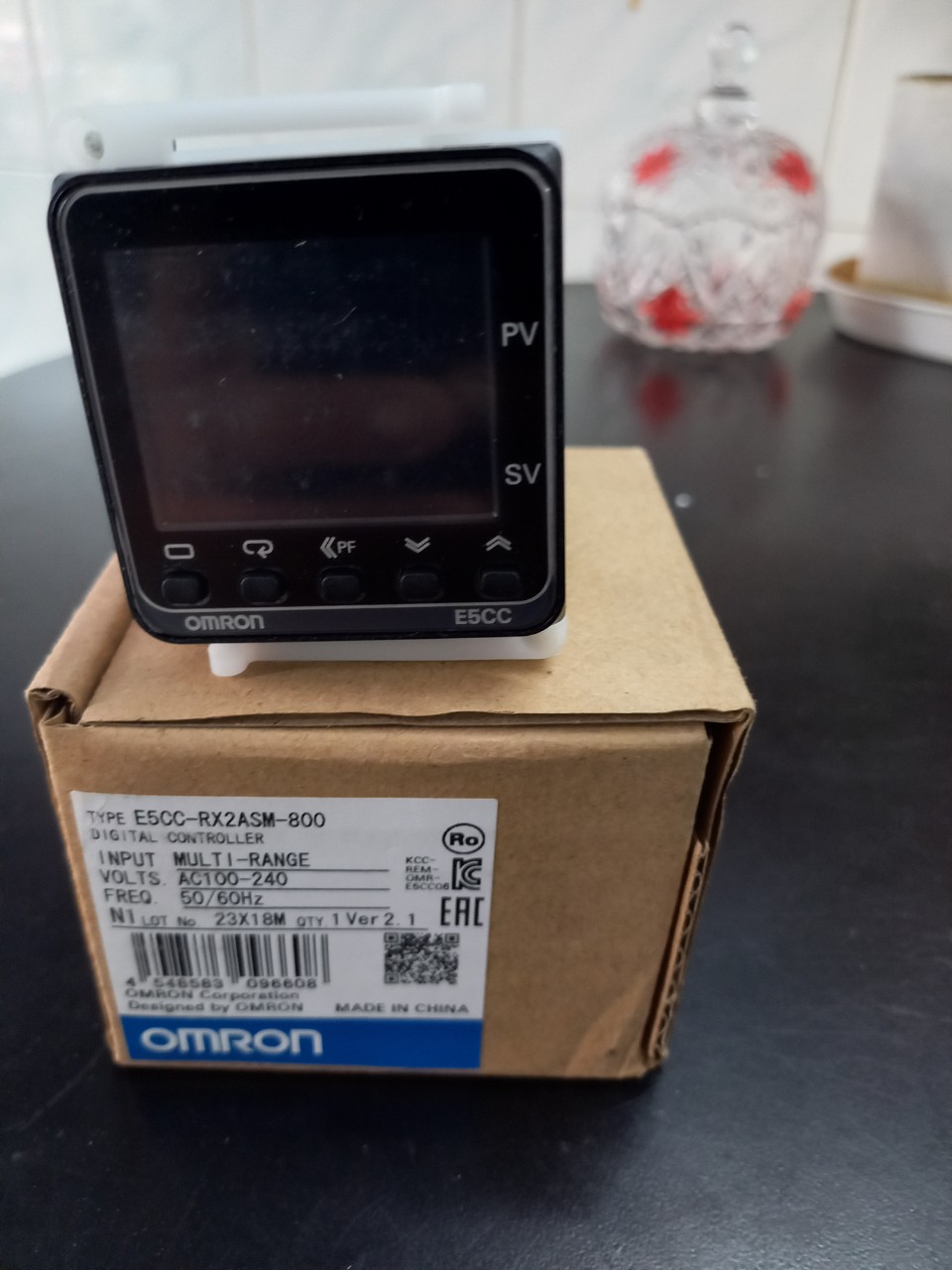 Bộ ổn nhiệt omron e5cc-rx2asm-800