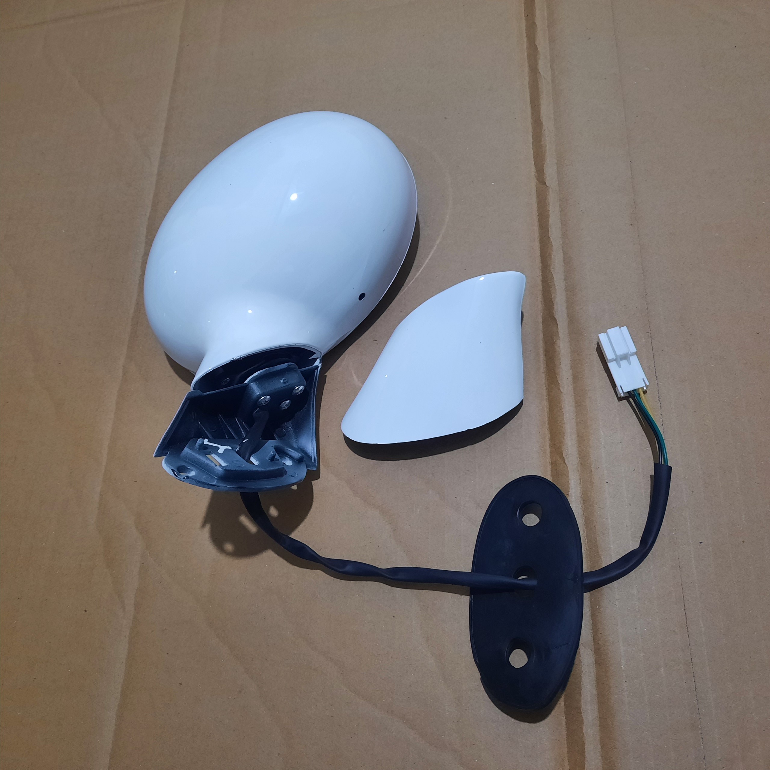 GƯƠNG CHIẾU HẬU CHERY QQ
