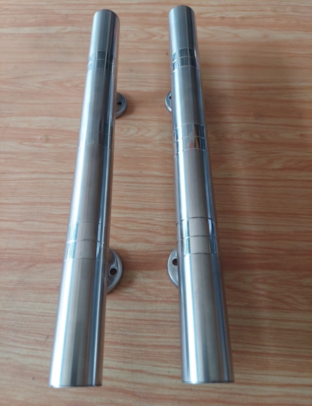 TAY NẮM CỔNG  INOX ( NHIỀU KÍCH THƯỚT)