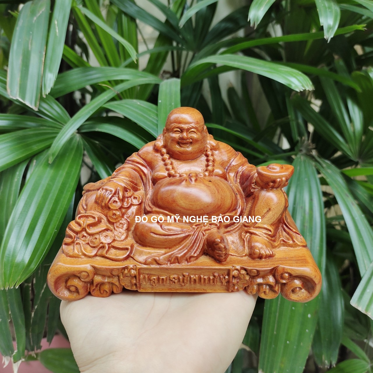 Tượng phật di lặc gỗ hương (đế vạn sự như ý)