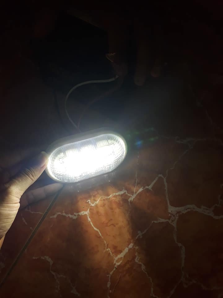 ĐÈN CHỚP NÓC  4045