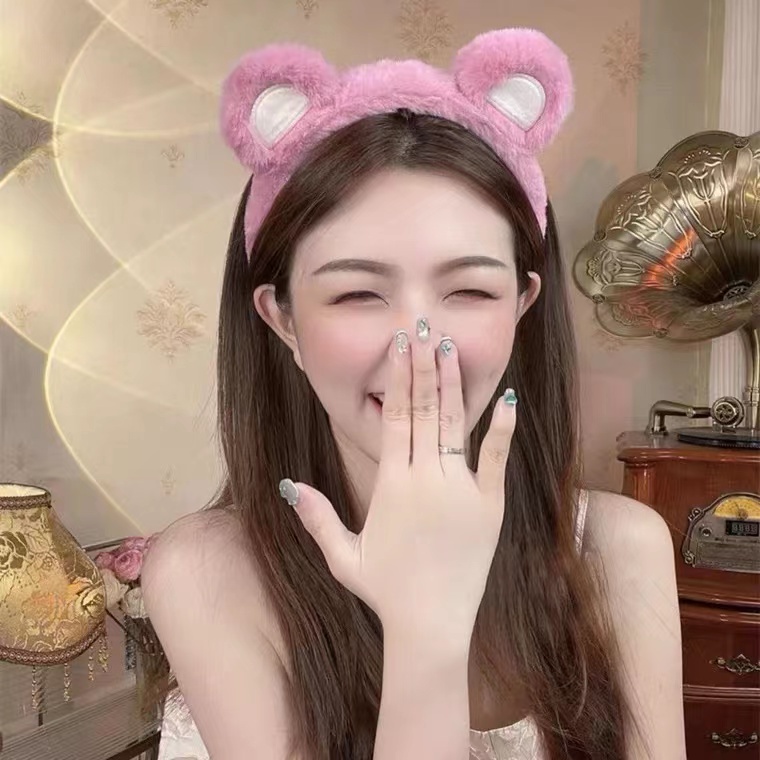 Băng đô cài tóc lông nhung màu hồng gấu dâu đáng yêu