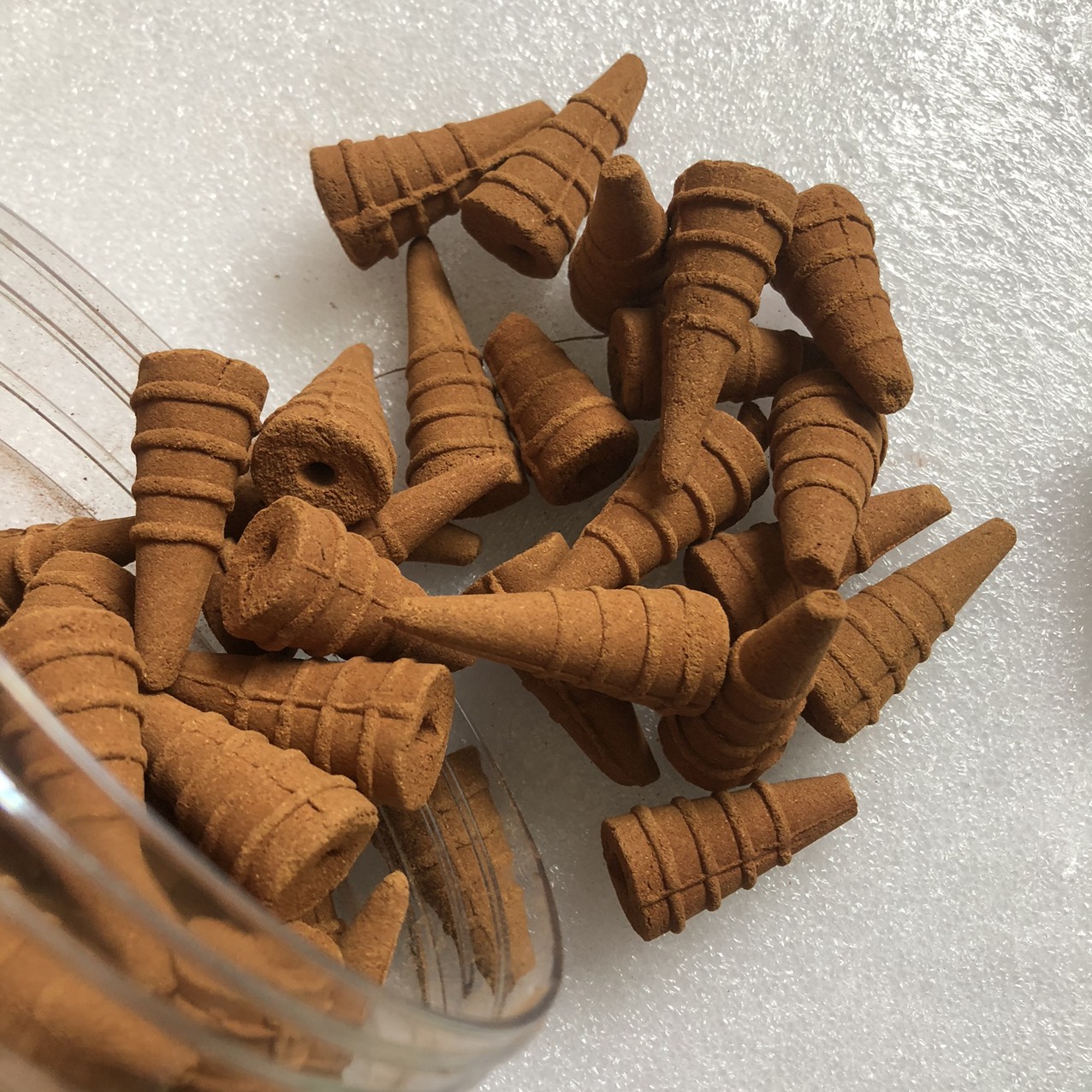 Waterfall smoke agarwood feng shui-waterfall smoke backflow durable-beautiful