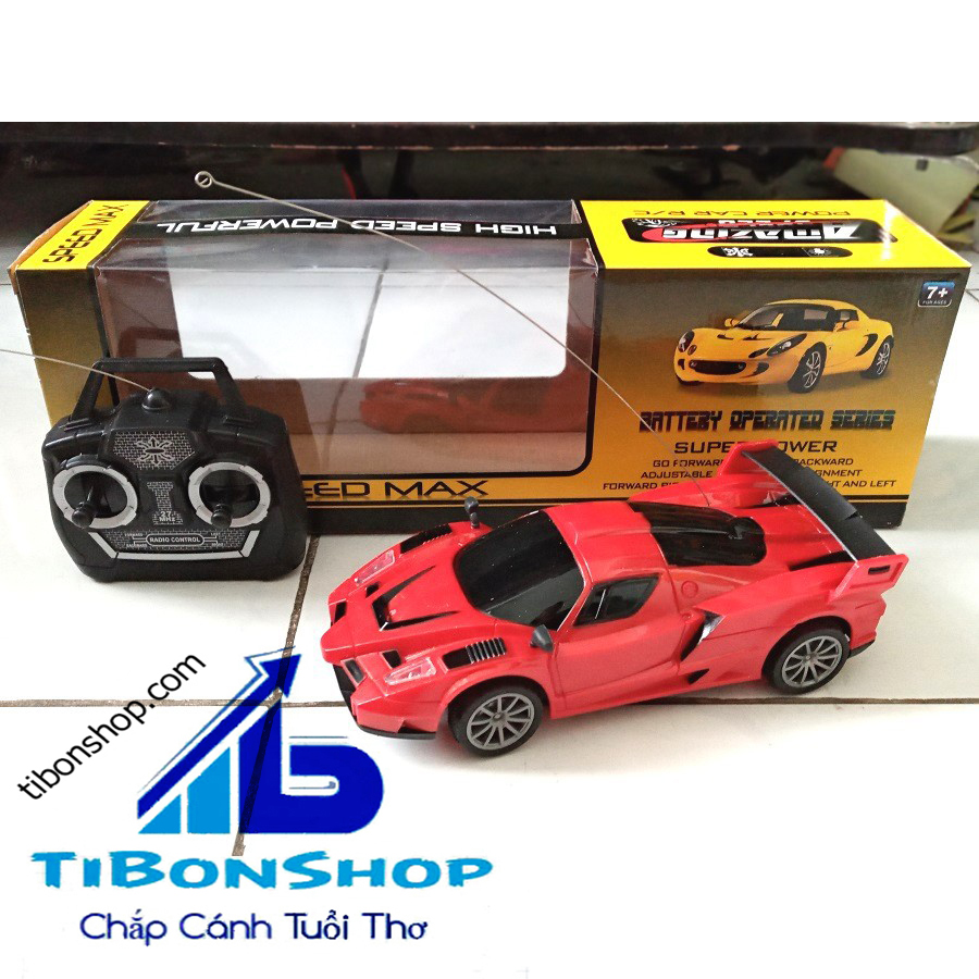 Xe ô tô điều khiển từ xa 4 chiều