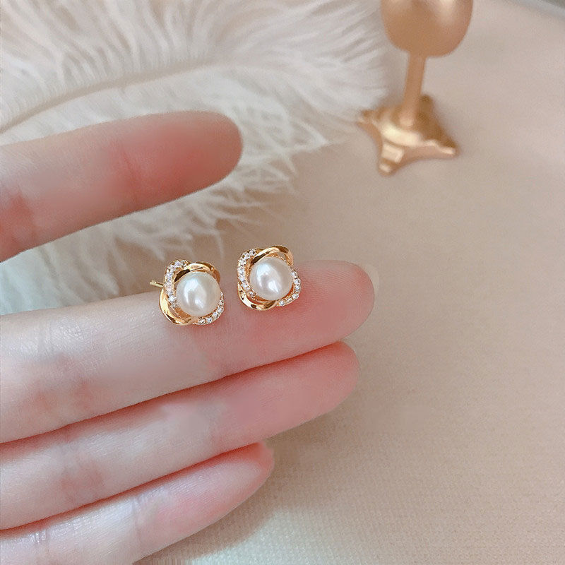 %E3%80%90Factory%20prices%E3%80%91Zhiyi%20Freshwater%20Earrings%20Women's%20Retro%20French%20Elegant%20High-end%20Stud%20Earrings%20-%20Image%202
