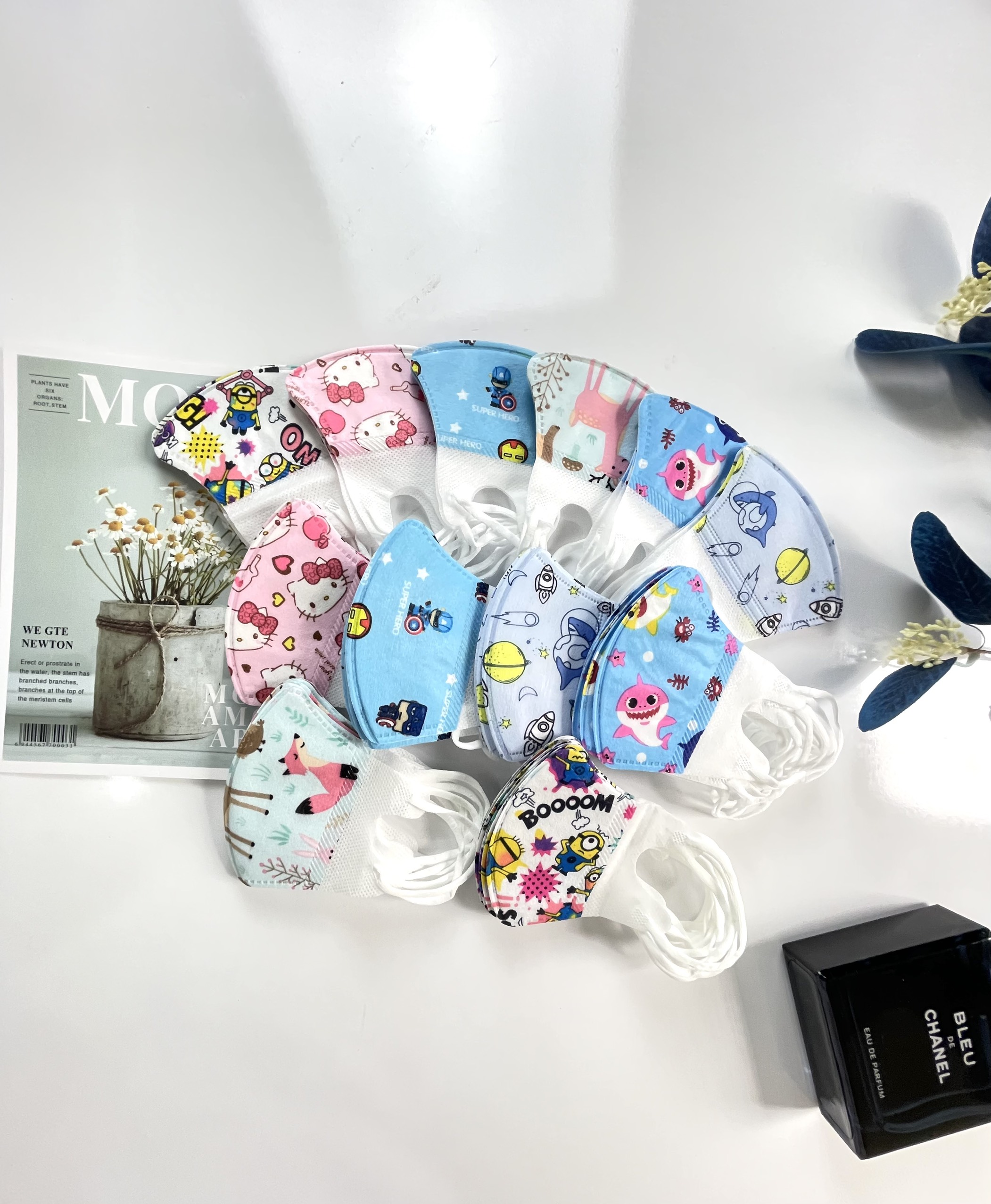 (KT03) Hộp 20 Chiếc Khẩu Trang Nhiều Họa Tiết Trẻ Em - Thiết Kế Đơn Giản, Dễ Sử Dụng Cho Bé Yêu Cảm giác thoải mái nhất