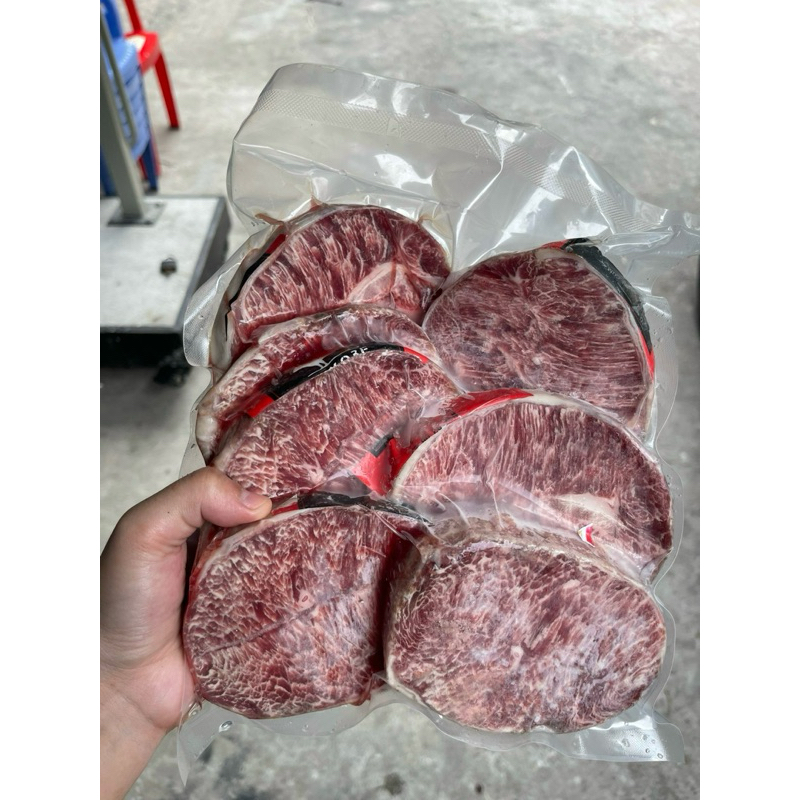 Trau Kobe Shoulder Meat 1kg (Delivery in Hcmc)