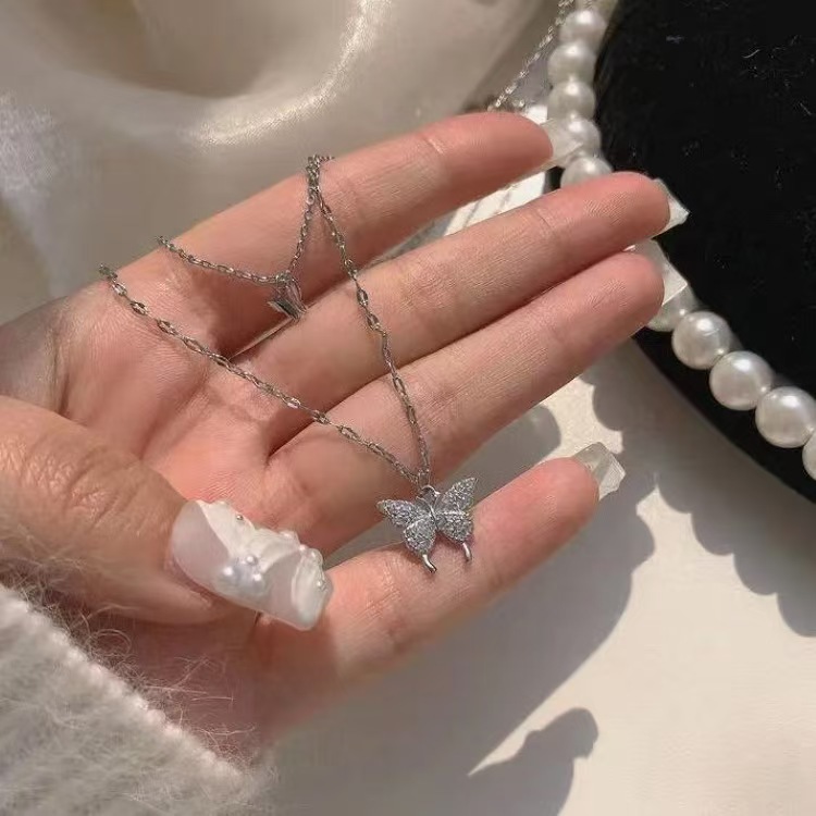 %E3%80%90New%20Arrivals%E3%80%91Cold%20Style%20Ins%20Alloy%20Double%20Layer%20Butterfly%20Necklace%20Women's%20High-end%20Flash%20Diamond%20Design%20Elegant%20Light%20Luxury%20Clavicle%20Chain%20Necklace%20Chain%20-%20Image%203