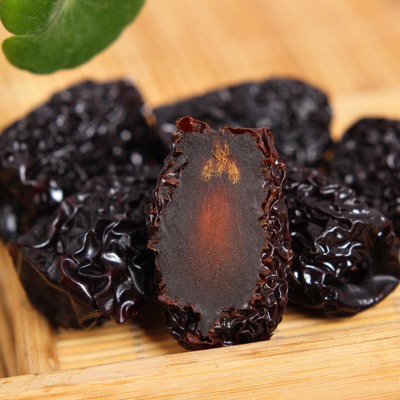100GR TÁO TÀU ĐEN SẤY DẺO