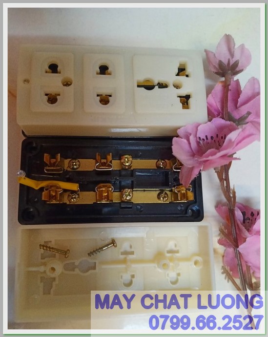 Ổ CẮM SIÊU BỀN 3 LỖ  – 4 LỖ  VINAKIP