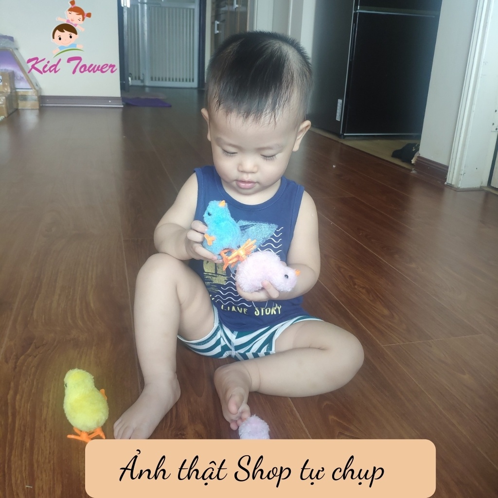 Gà con đồ chơi vặn cót cực đáng yêu cho bé