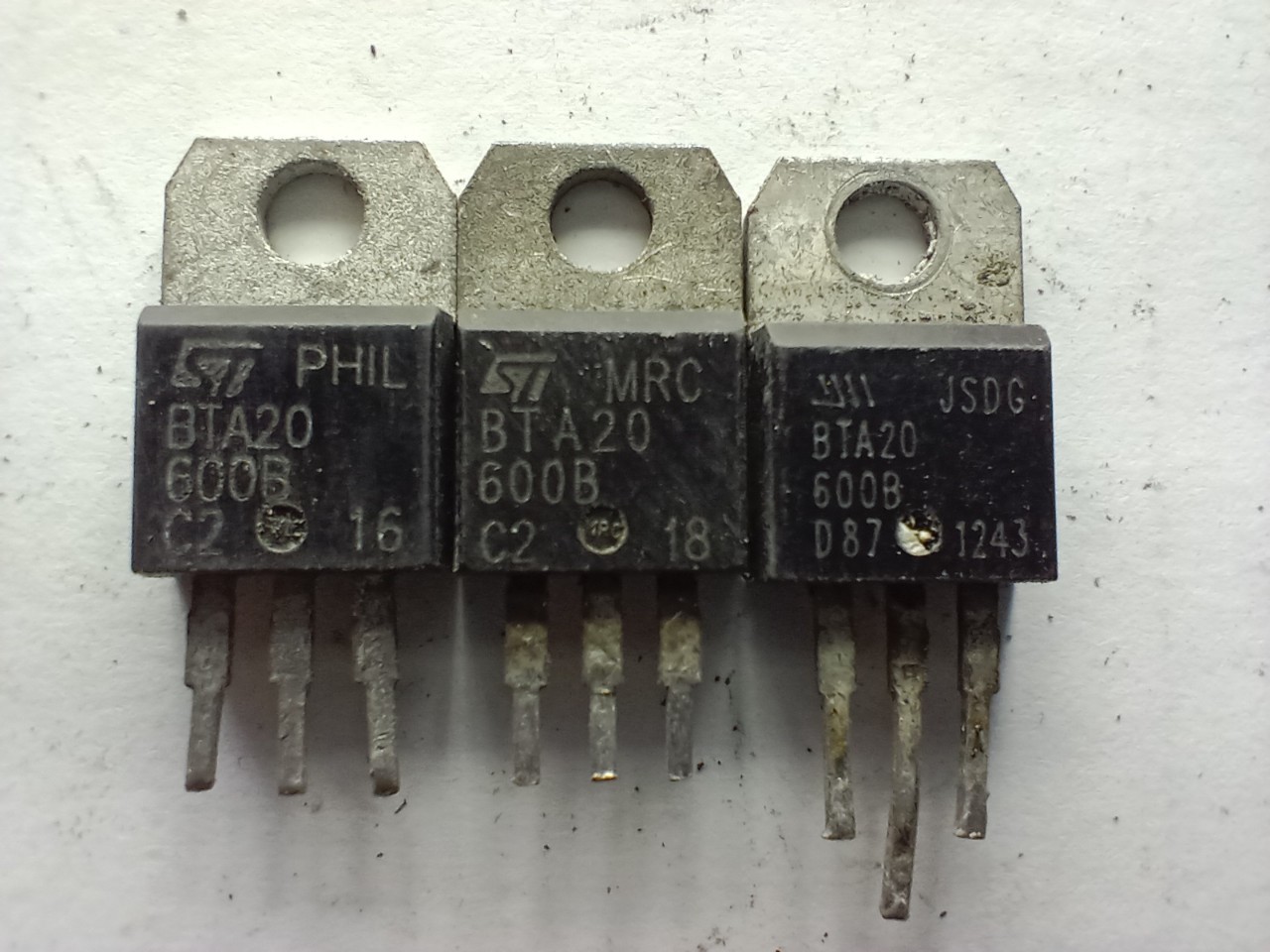 5 chiếc Triac BTA20-600B 20A BTA20 600B BTA20600B 600V TO-220 tháo máy