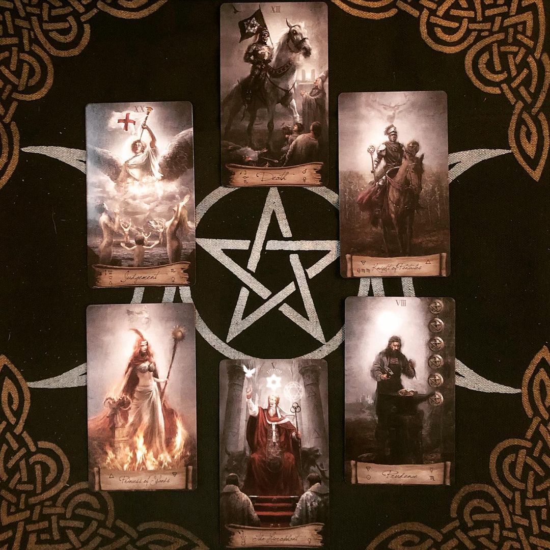 Heaven and Earth Tarot Deck
