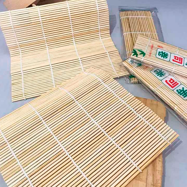 Mành tre làm cơm cuộn Kimbap-Sushi 24*24cm (mầu trắng)