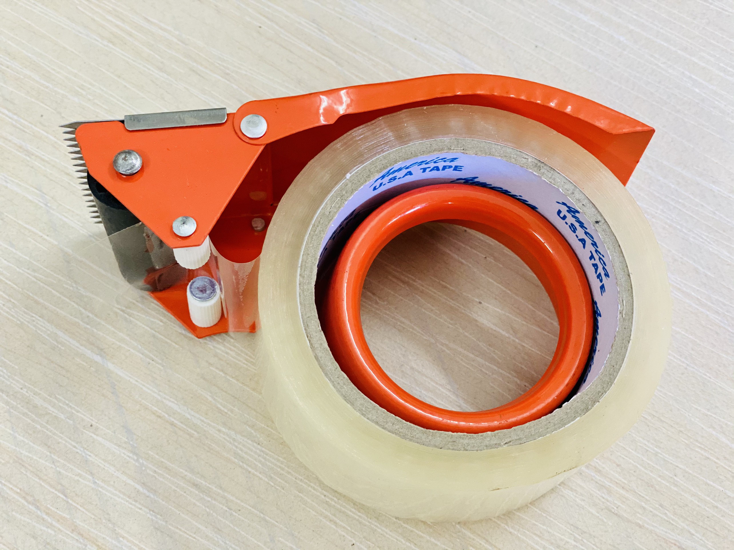 Cắt băng dính cầm tay Dân hoa 7cm