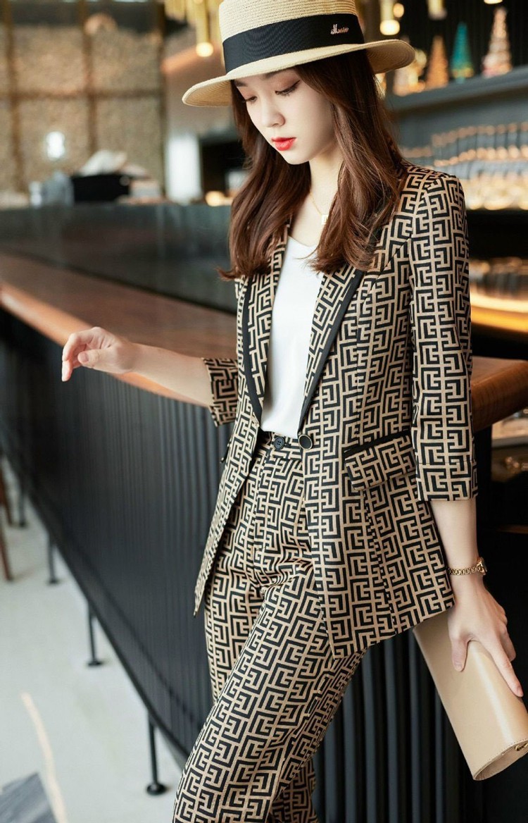 Set Vest Kèm Tặng Áo Thun Trong