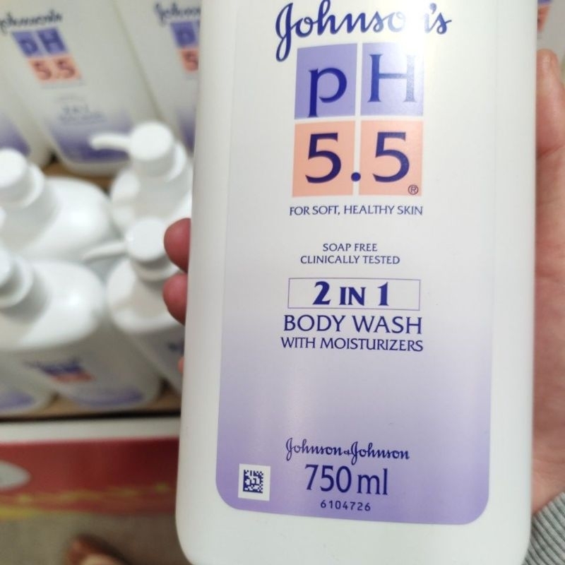 AA Sữa tắm gohnsons chai 750ml.