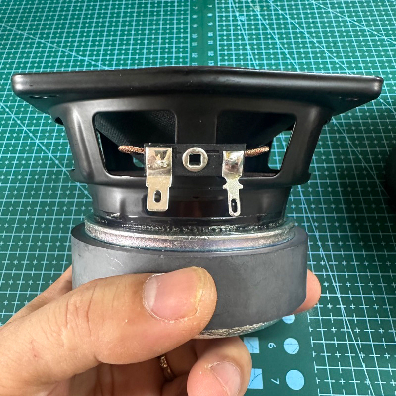 Củ loa bombox 2 mid bass jbl 4ohm 40w bb2