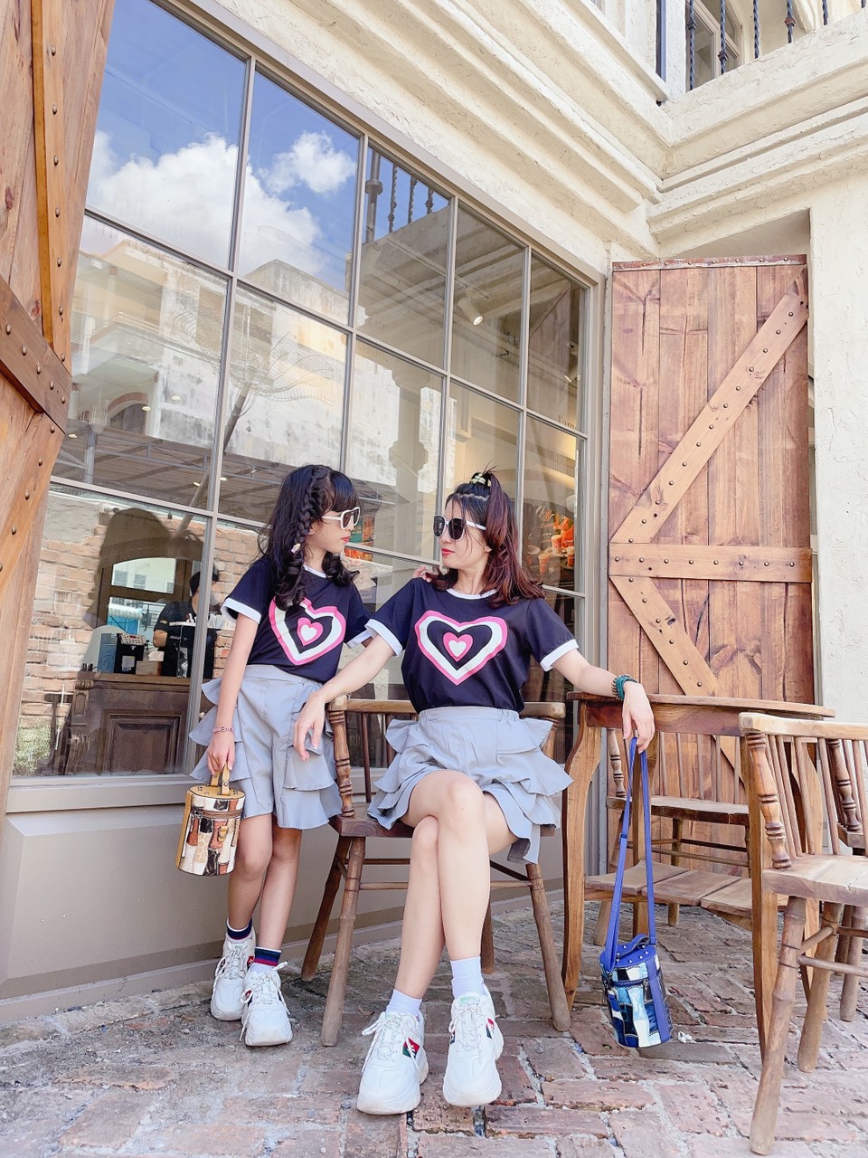 Set Đồ Đôi Mẹ Và Bé Gái Đen QV01