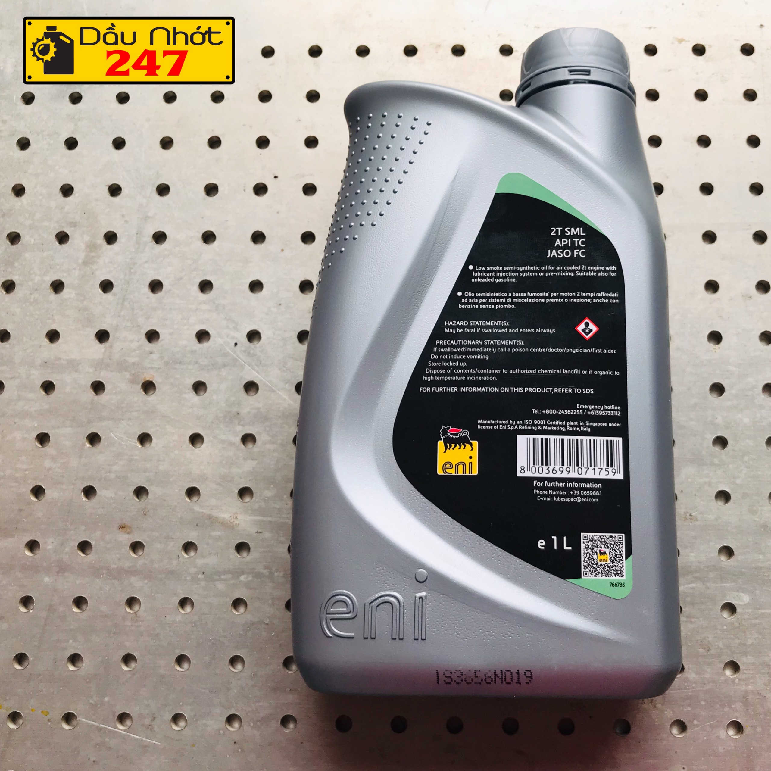 Dầu nhớt 2 thì Eni (Agip) 2T SmokeLess 1L